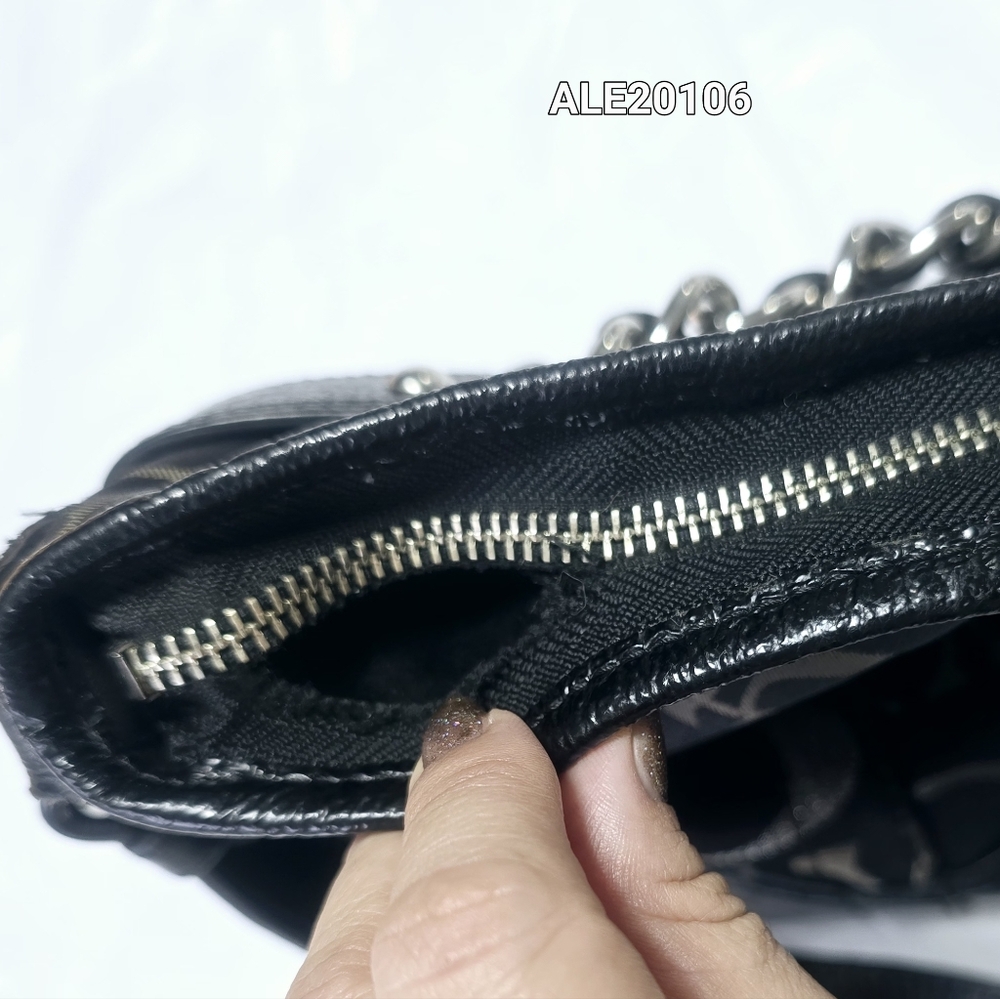 Coach black and silver crossbody bag in Optic Metallic Signature F19820 - Picture 8 of 15